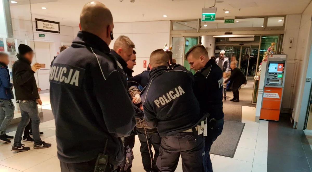 Szczecin: jeden z zaatakowanych w kinie mężczyzn w stanie krytycznym