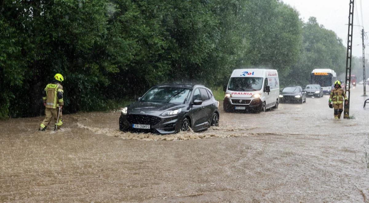 Nadchodzą kolejne nawałnice. Dwa województwa najbardziej zagrożone