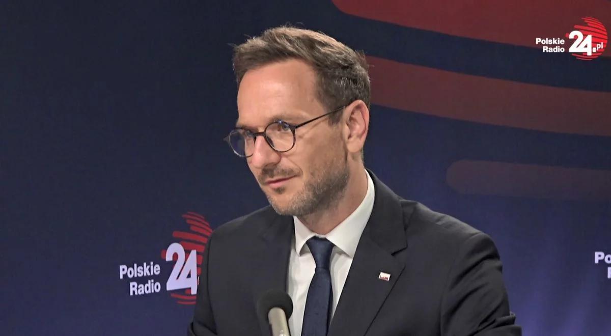 Środki z KPO dla Polski. Buda: to efekt starań ministerstwa funduszy, Tusk nie ma w tym żadnego udziału