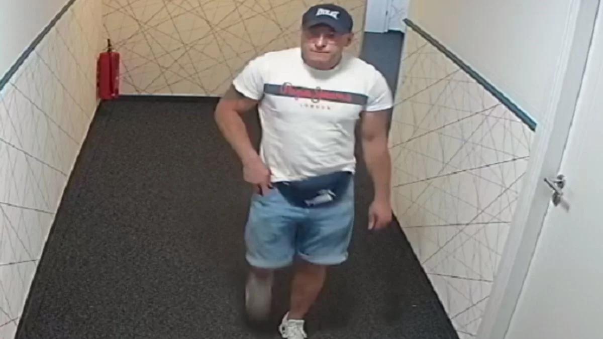 Kraków. Podpalacz poszukiwany. Policja publikuje zdjęcie