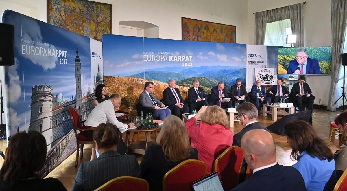 Drugi dzień XXXIII Konferencji Europa Karpat. Tematami rozwój regionu oraz wsparcie dla Ukrainy