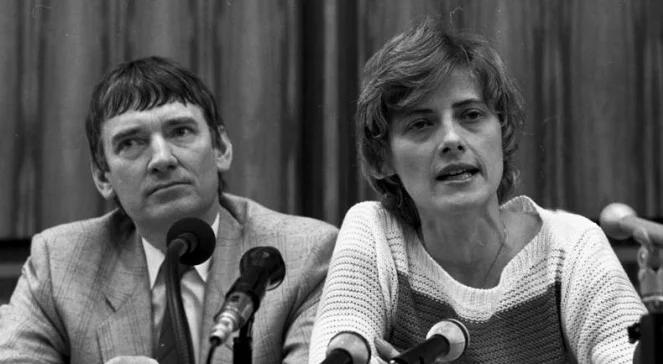Śmierć Petry Kelly i Gerta Bastiana