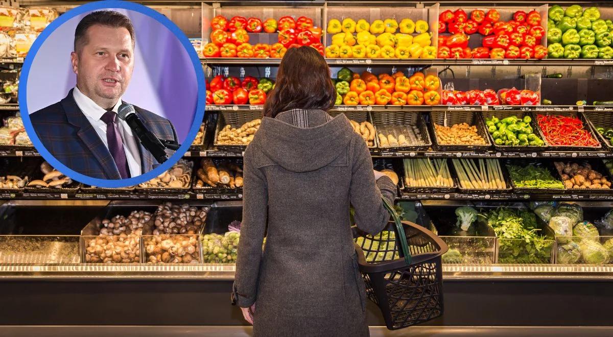 Poseł PO zapowiada wyższy VAT na żywność. Czarnek: wraca "ekipa Tuska" bez pieniędzy na cele społeczne