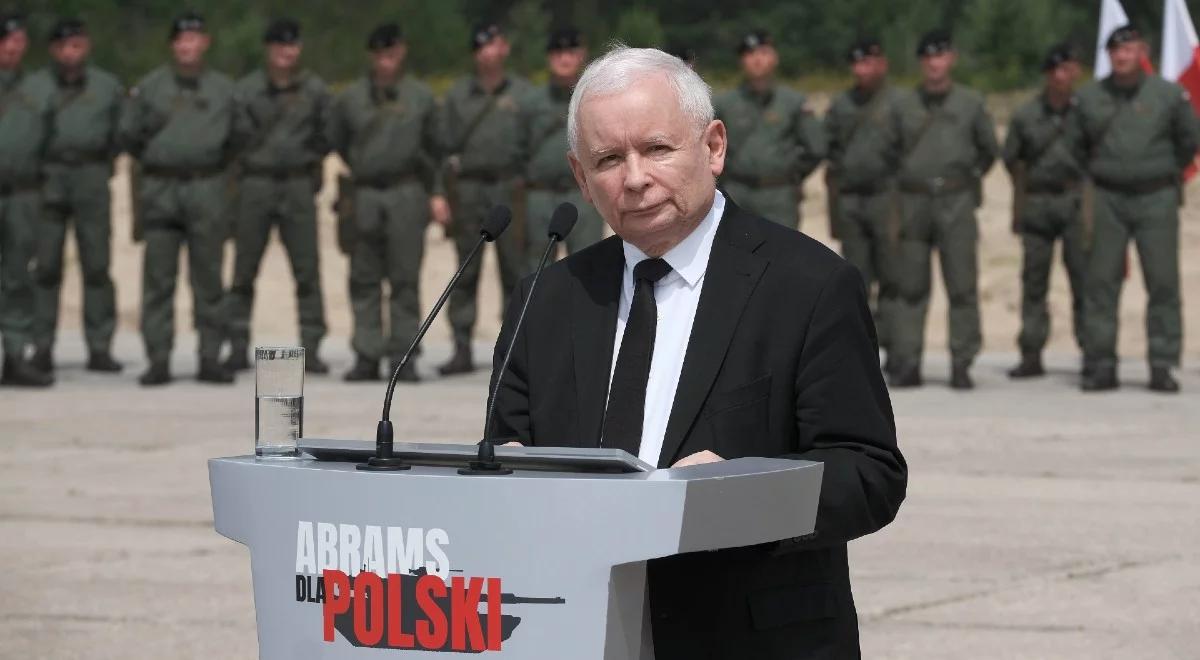 "Nie będziemy rozliczać Jarosława Kaczyńskiego, tylko urząd". Komisja obrony chce wyjaśnień ws. programu dla armii
