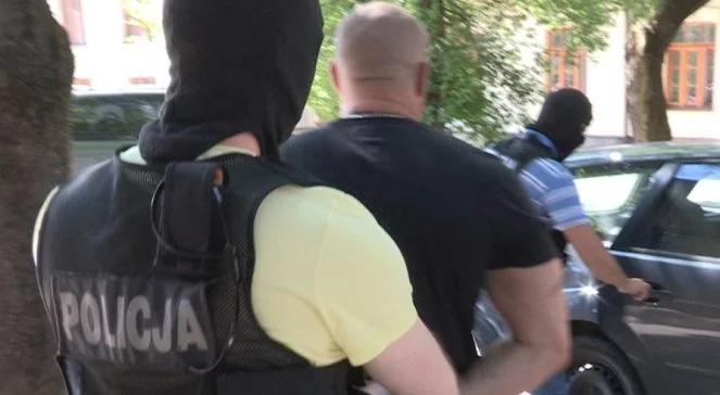 Białystok: rozbito zorganizowaną grupę przestępczą środowiska skinheadowskiego