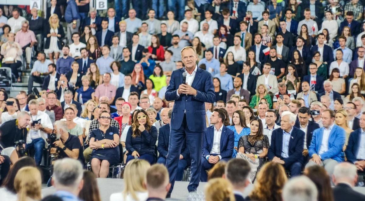 Koziński: Tusk nie walczy z PiS-em. Toczy walkę o pozycję lidera opozycji