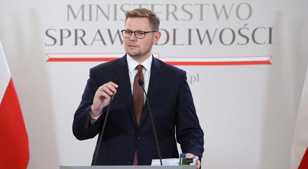 Reforma przepisów o nieletnich. Michał Woś o szczegółach projektu resortu sprawiedliwości