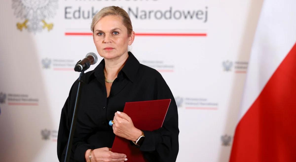Pomoc dla uczniów z rodzin dotkniętych przez żywioły. MEN wyjaśnia
