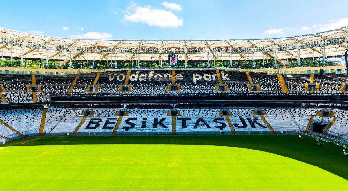 Turecka Super Lig: osiem osób z Besiktasu zakażonych koronawirusem