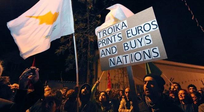 Cypr: bogacze stracą 30 procent oszczędności