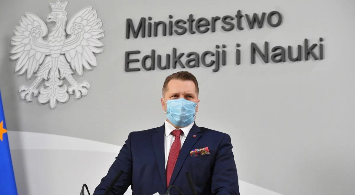 Jak będą wyglądały egzaminy w latach 2021, 2022 i 2023? Minister edukacji i nauki wyjaśnia