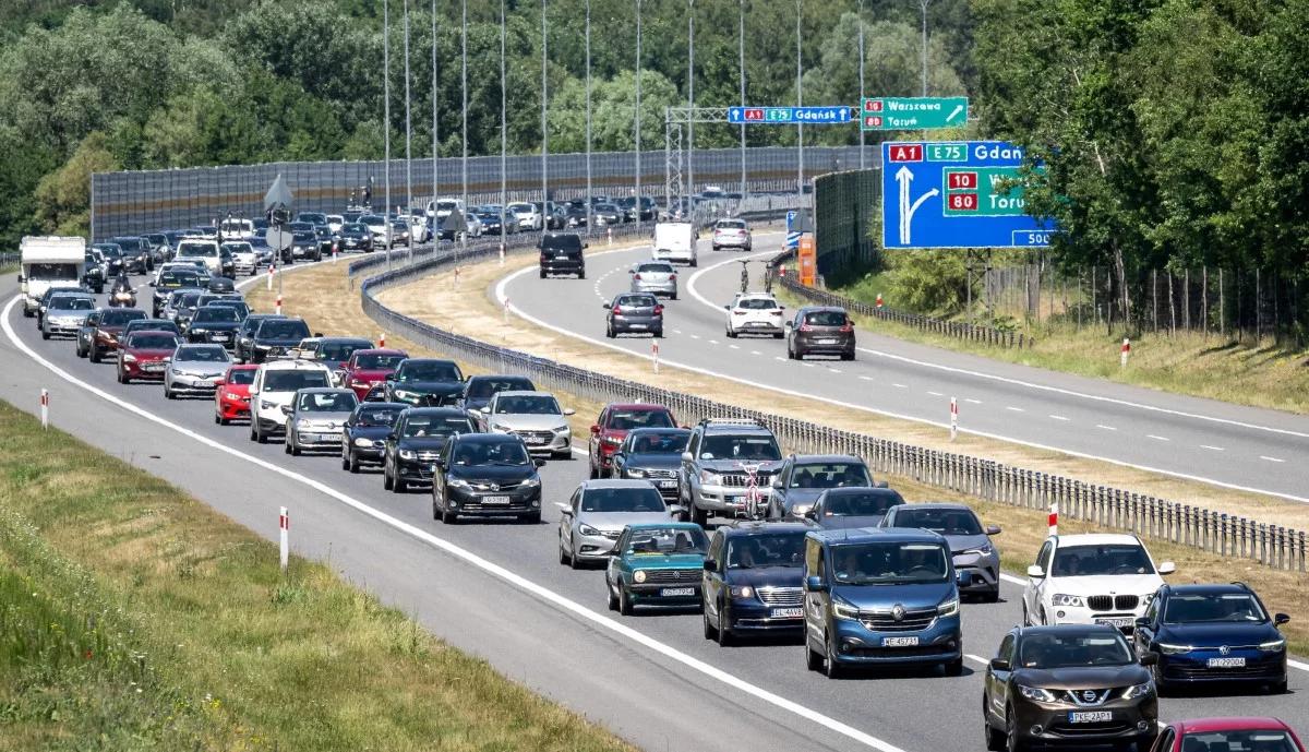 Powroty z długiego weekendu. Ogromne korki na A1