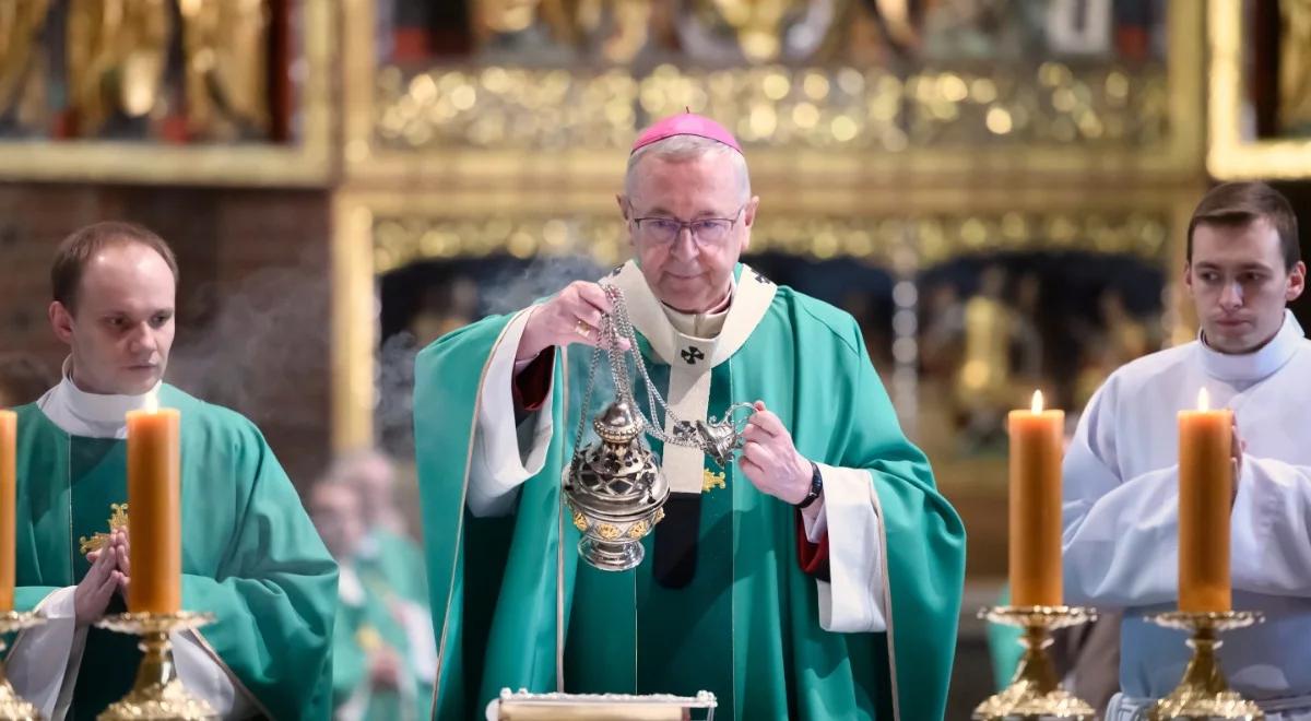 Kościół w czasie pandemii. Abp Gądecki o zasadach spowiedzi w Wielkim Tygodniu