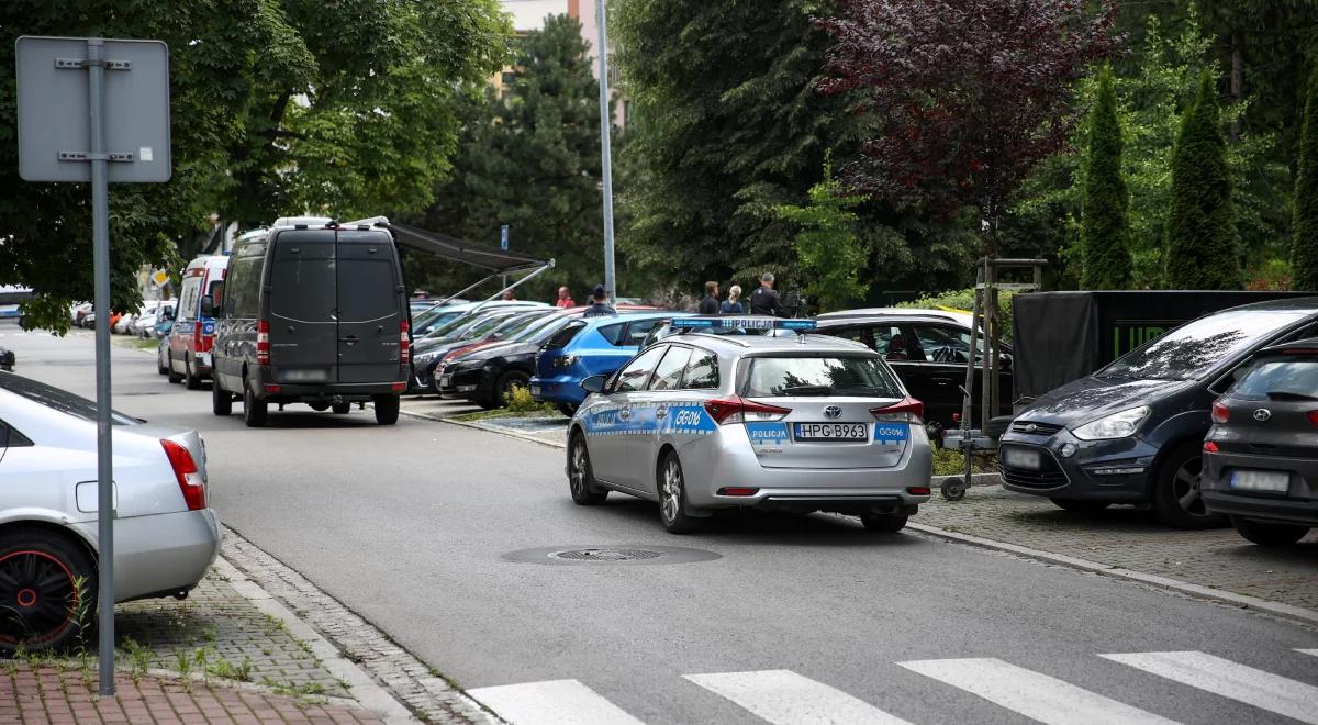 Zaatakował kobietę w Krakowie. Policjanci znaleźli zwłoki w jego domu