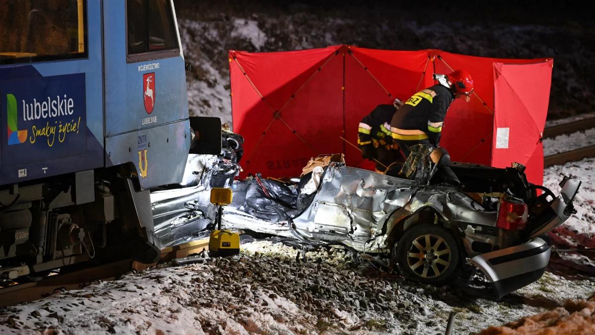 Podkarpackie: tragiczny wypadek na przejeździe kolejowym. 3 osoby nie żyją