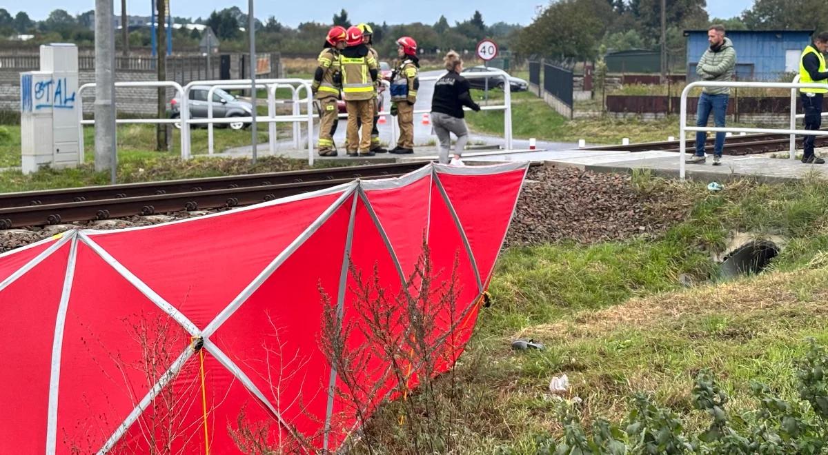 Chorzelów. Tragedia na przejeździe kolejowym. Zginęli dziadek z wnuczką