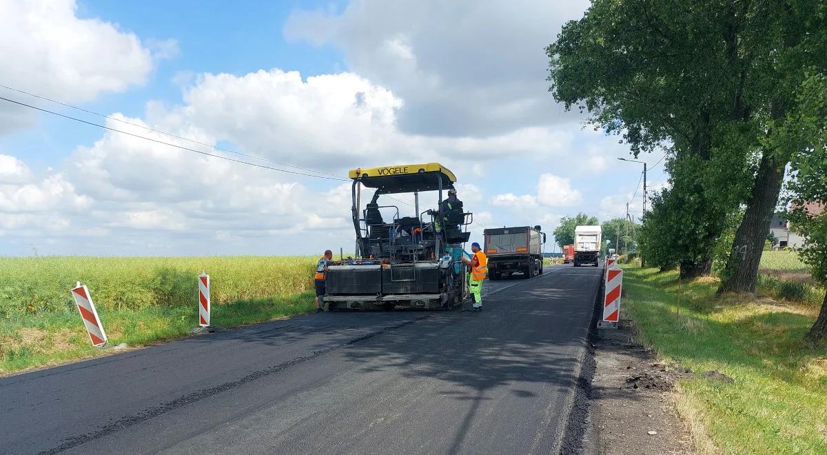 Szykuje się rekordowy rok dla inwestycji samorządowych. Soboń: następuje transfer środków dla Polski powiatowej