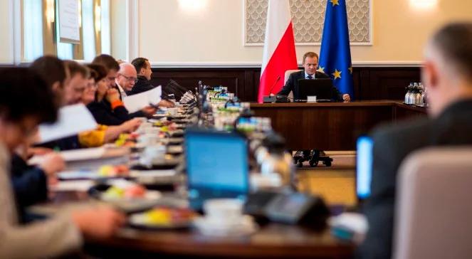 Sondaż: większość Polaków niezadowolonych z premiera