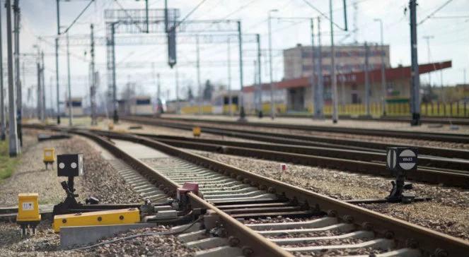 PKP wprowadza zmiany w rozkładzie. Zamknięte tory