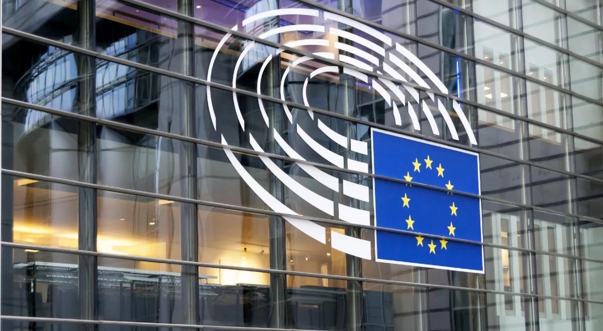 Debata w PE ws. budżetu UE. Większość grup krytykuje zapisy dot. praworządności