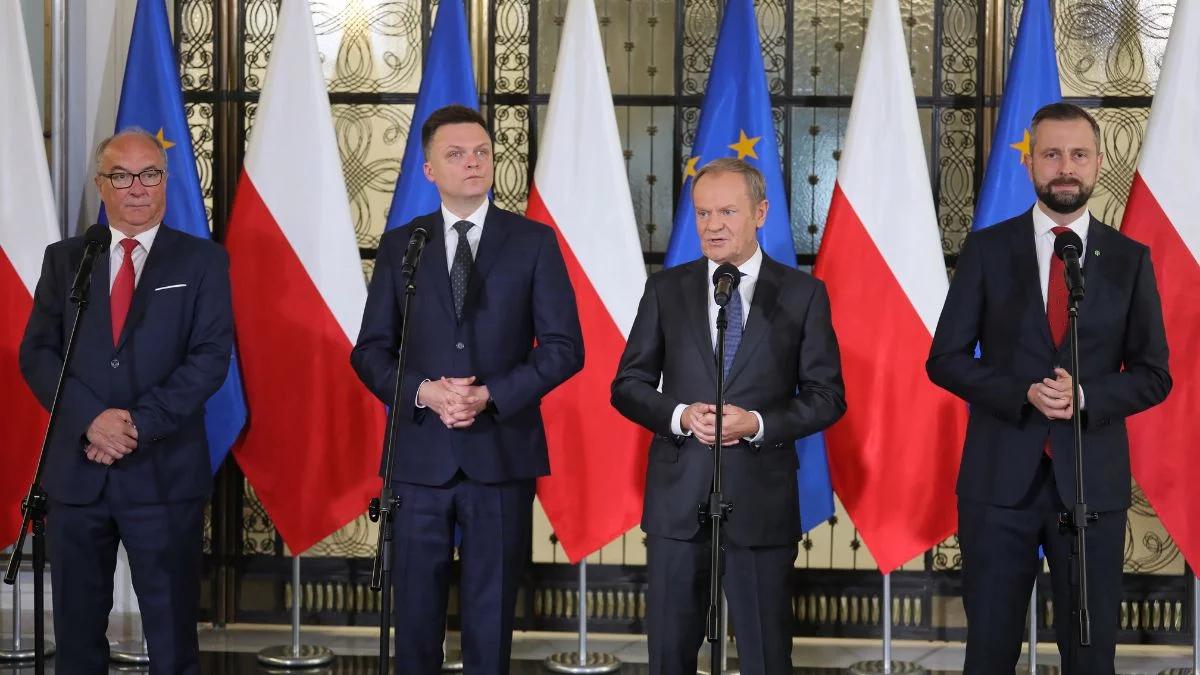 Zamieszanie ws. daty rekonstrukcji. Tusk o słowach Czarzastego: nieporozumienie