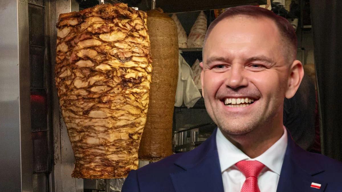 Prezydent Nawrocki: Polskę trzeba kochać jak kebab z mieszanym
