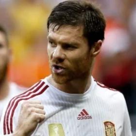 Bundesliga: Bayern Monachium wzmacnia szyki. Xabi Alonso przechodzi z Realu  