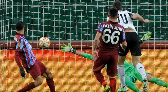 Liga Europy: Legia wygrała grupę, Trabzonspor dostał lekcję futbolu [RELACJA]