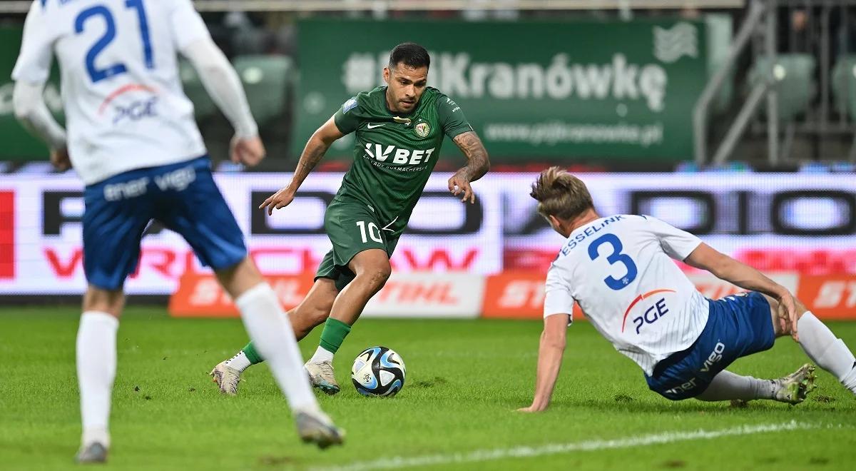 Ekstraklasa. Mecz Śląska Wrocław ze Stalą Mielec przełożony. Futbol zszedł na dalszy plan