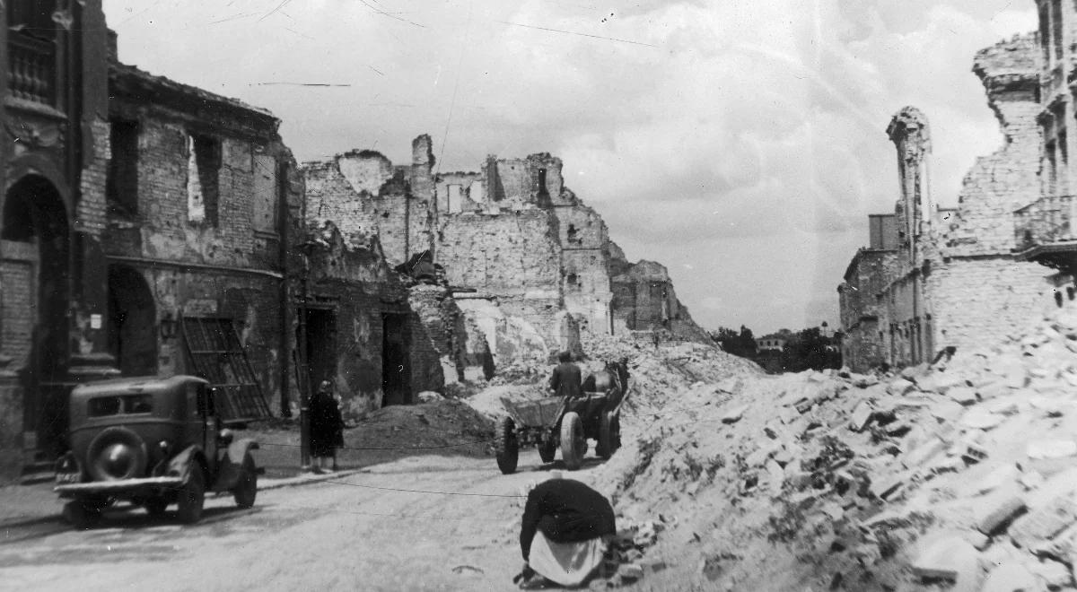 Trwa poszukiwanie niemieckojęzycznej wersji raportu o wojennym zniszczeniu Warszawy