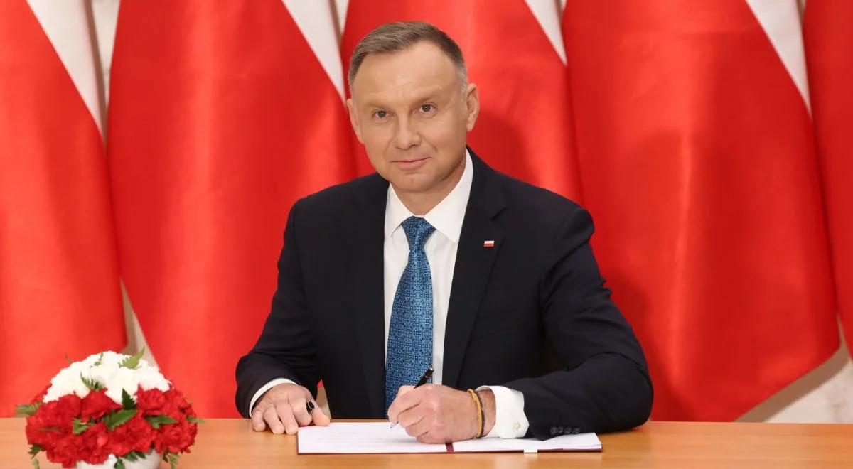 Prezydent podpisał wiek emerytalny. Komornicy będą mogli pracować dłużej