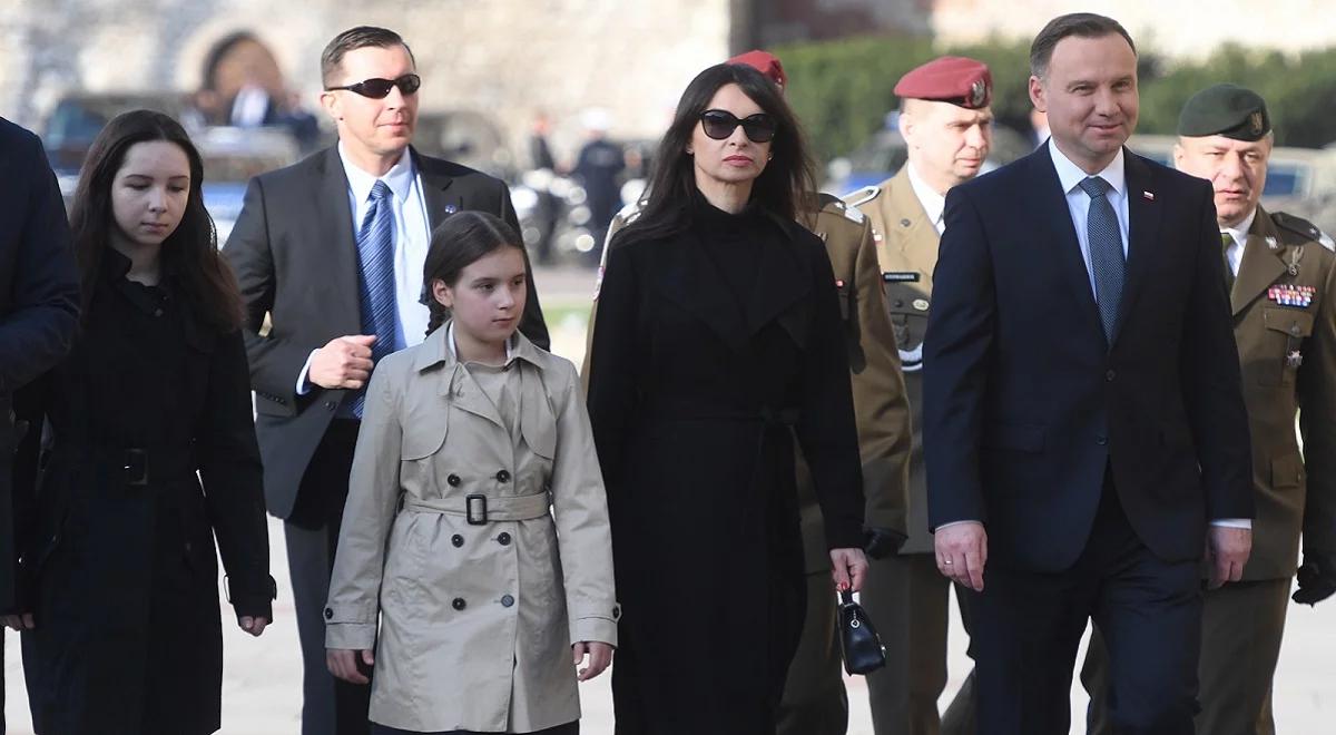 8. rocznica katastrofy smoleńskiej. Prezydent Andrzej Duda: powstała wyrwa, której nic nie naprawi 