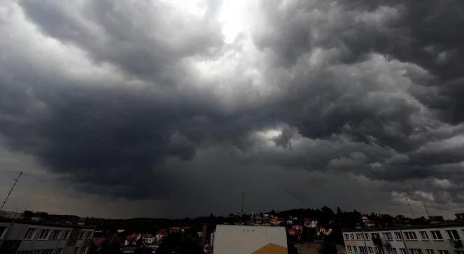 Gwałtowne burze spowodowały ewakuację dzieci
