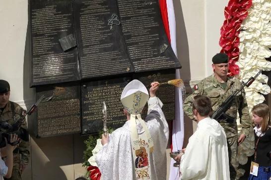 Tablica smoleńska stanęła na Jasnej Górze