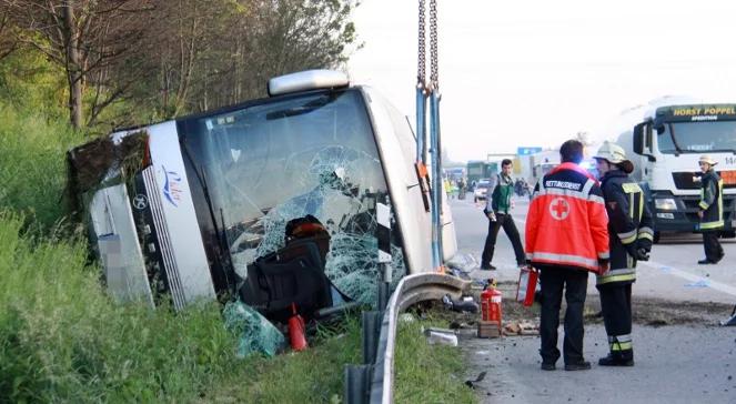 Wypadek polskiego autokaru w Niemczech. Pięć dziewczynek nadal przebywa w szpitalu 