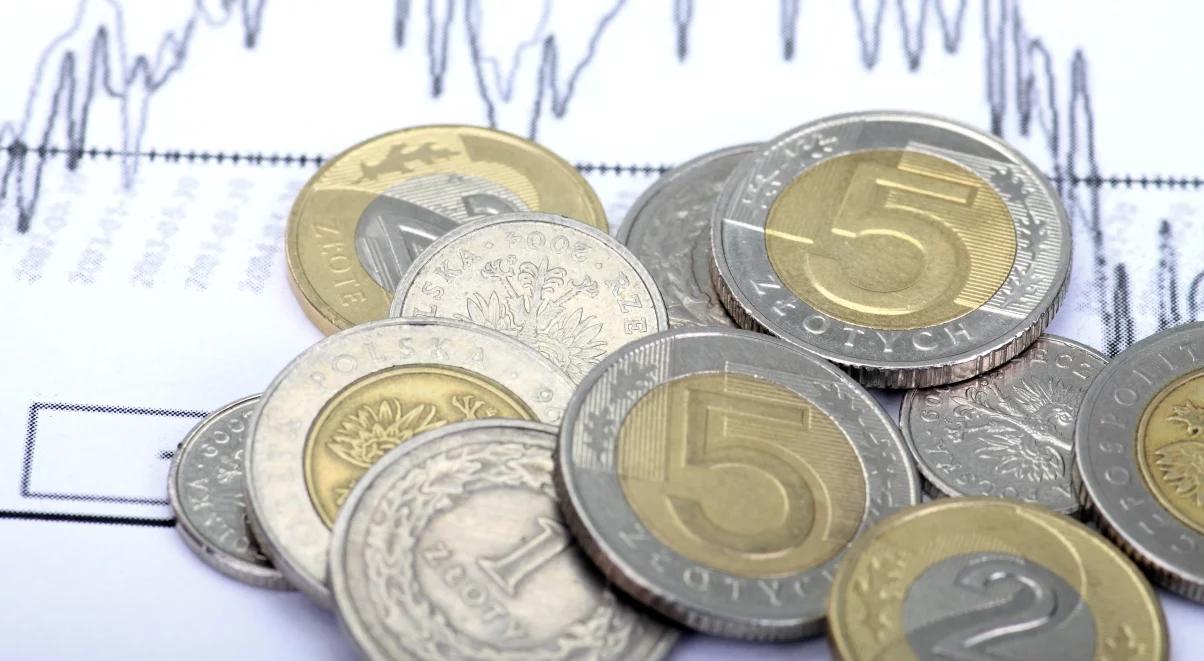 Złoty słabszy do dolara, ale to powinno się zmienić