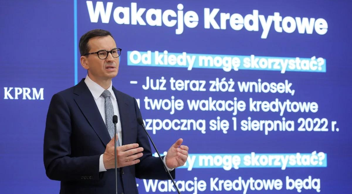 "Kredyt ma być szansą, a nie kulą u nogi". Premier zachęca do składania wniosków o wakacje kredytowe