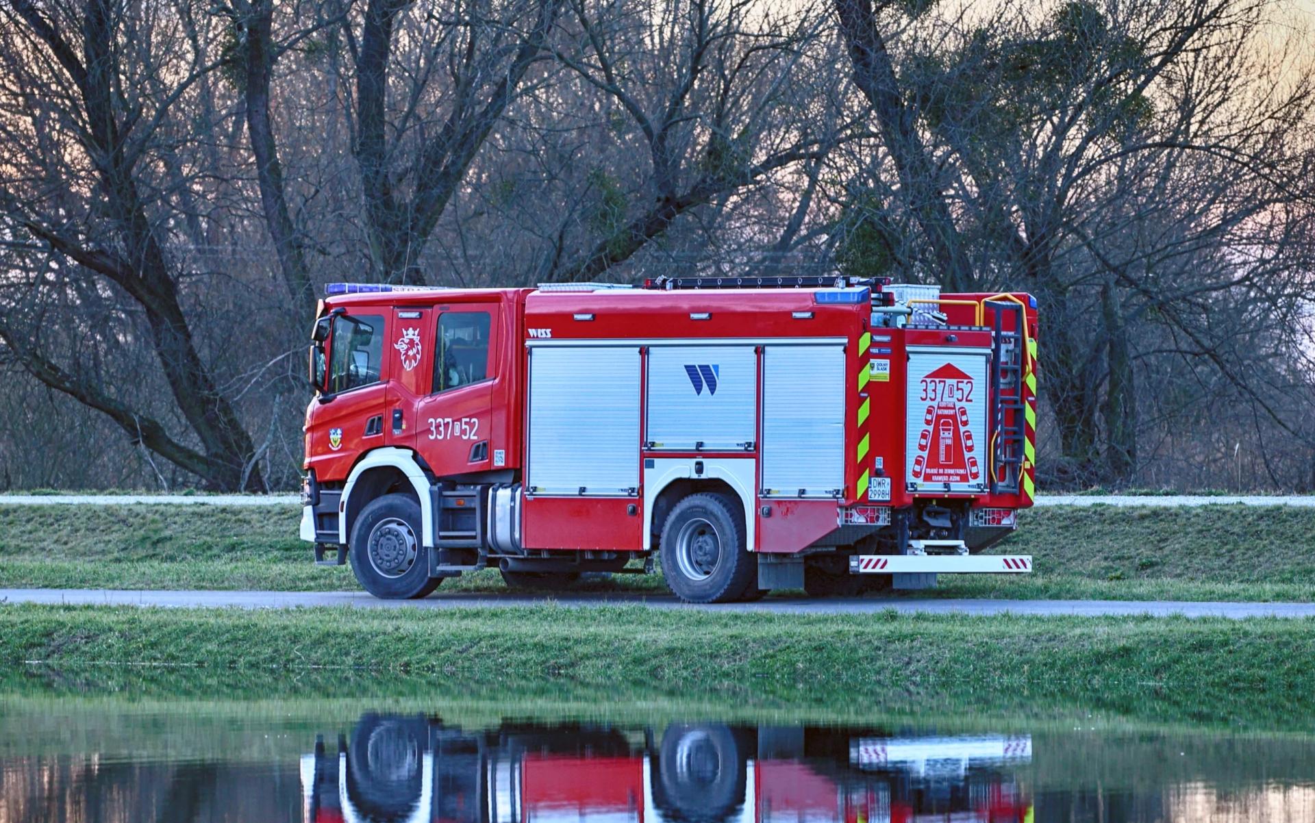 Atak byków pod Zambrowem. Nie żyje mężczyzna