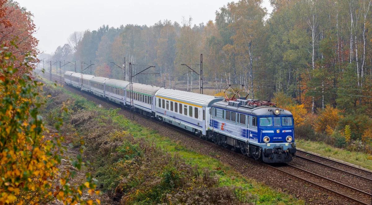 Niesprawne toalety i zepsute drzwi. UTK kontroluje pociągi