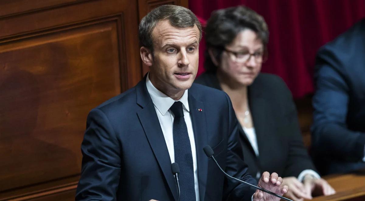 "Le Monde": niespójna polityka migracyjna prezydenta Francji. Front Narodowy skorzysta?