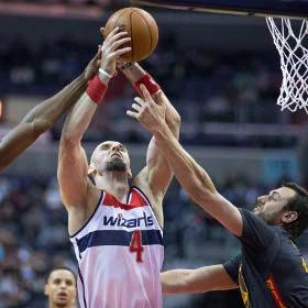 NBA: dobra forma Gortata, słaba "Czarodziejów". Clippers odczarowali ich serię