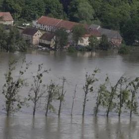 Śląsk zwlacza bakterie po powodzi
