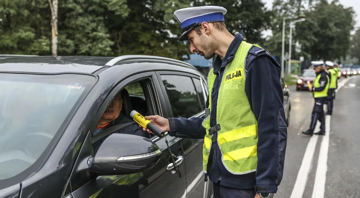 Jazda na "podwójnym gazie" zmorą polskich dróg. Policja podała nowe statystyki