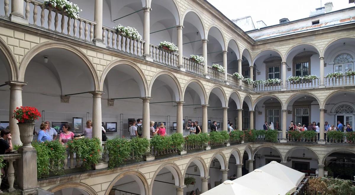 Lwów. Królewską kamienicą zajmą się restauratorzy zabytków 