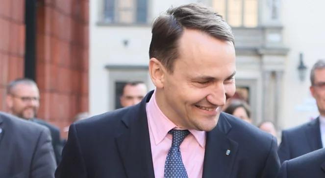 Radosław Sikorski: Polska nie czuje się jeszcze militarnie zagrożona