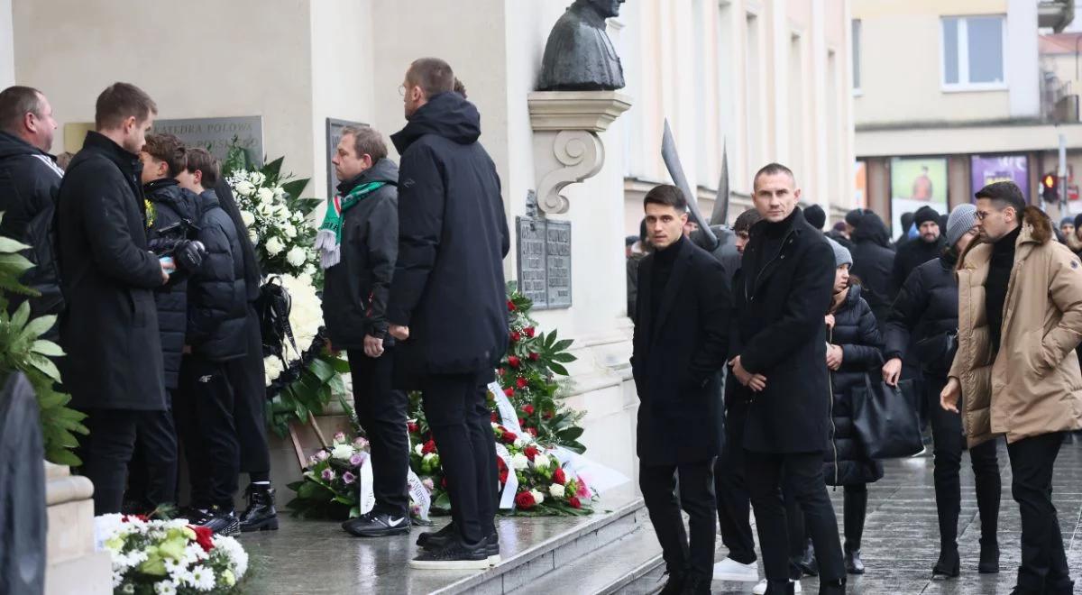 Pogrzeb Lucjana Brychczego. Legia Warszawa w pełnym składzie pożegnała legendę [zdjęcia] 