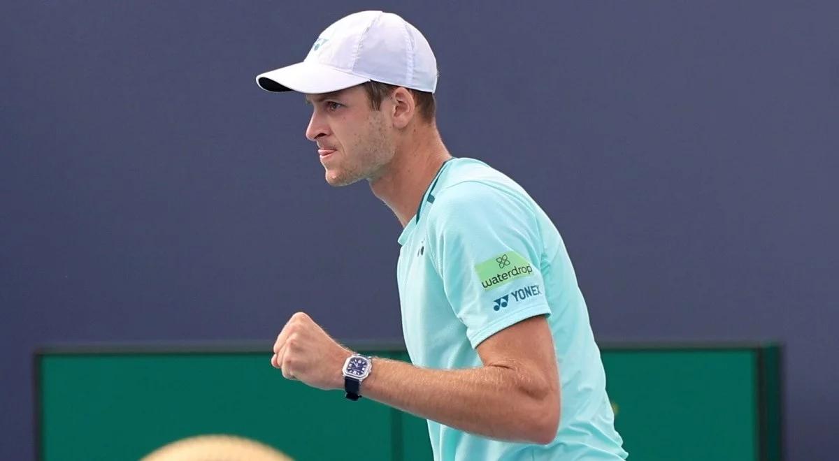 ATP Miami. Hubert Hurkacz wyszarpał awans do 1/8 finału. Polak pokonał Sebastiana Kordę po trzysetowym boju