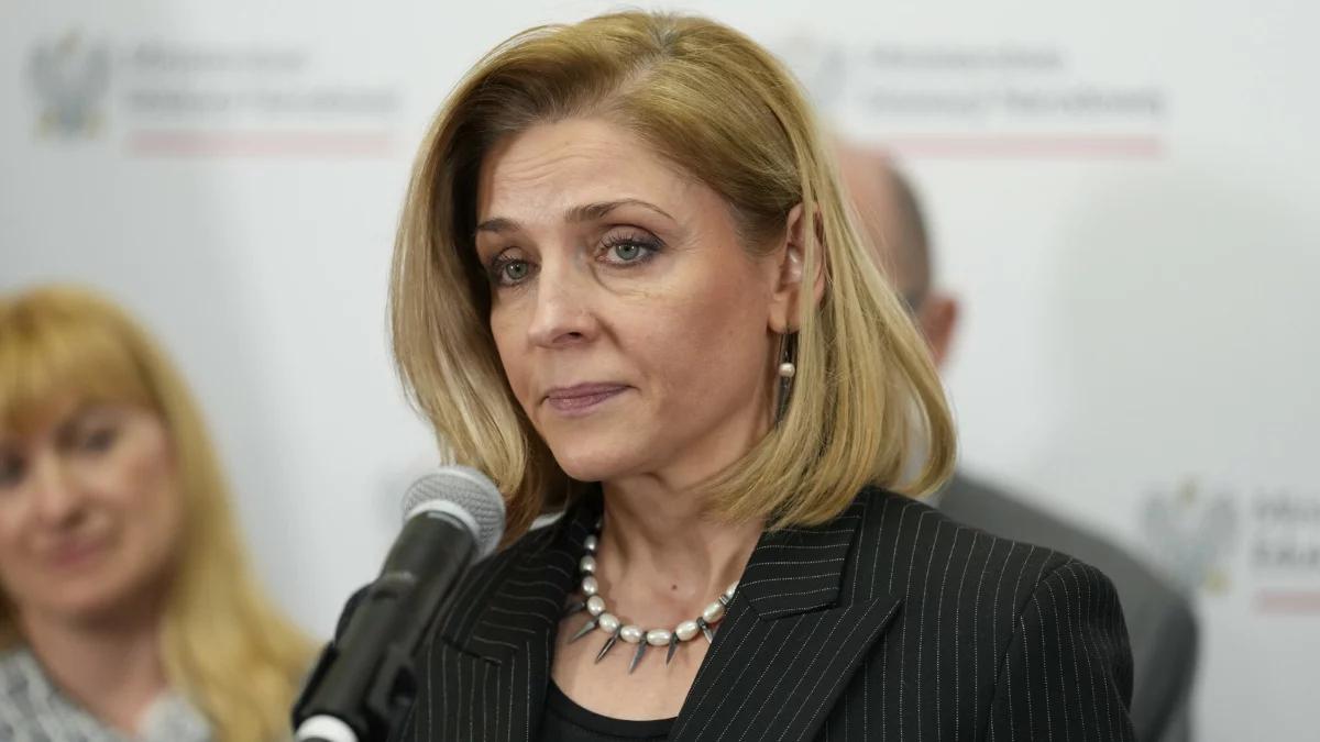 Joanna Mucha podała się do dymisji. Odchodzi z MEN