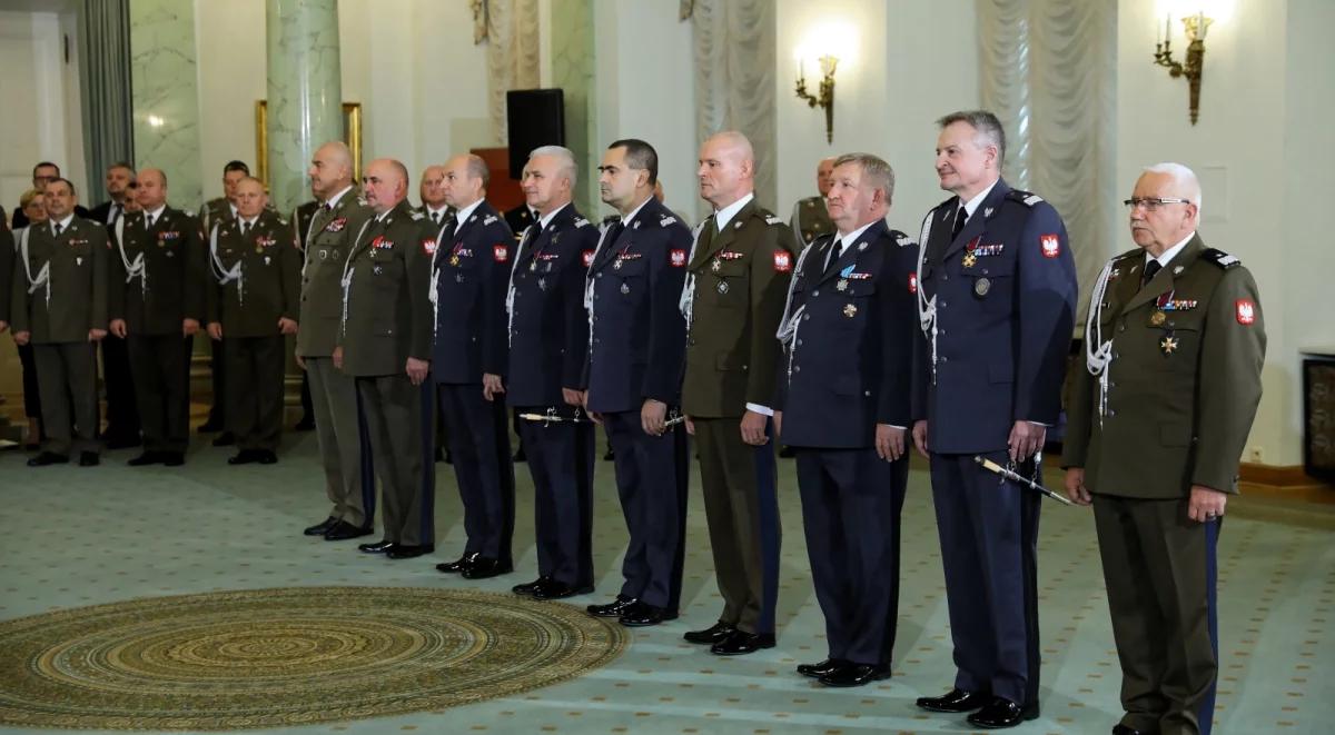 Prezydent wręczył nominacje generalskie dziewięciu oficerom