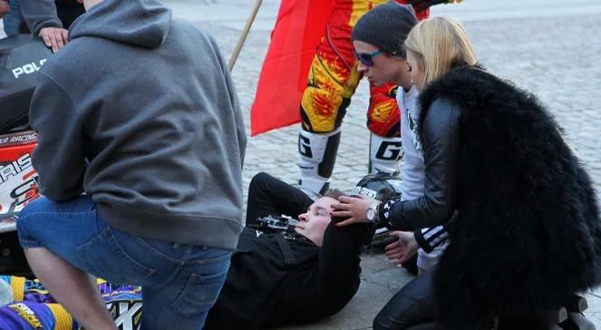 Wypadek podczas próby przeskoczenia na skuterze nad fontanną Neptuna